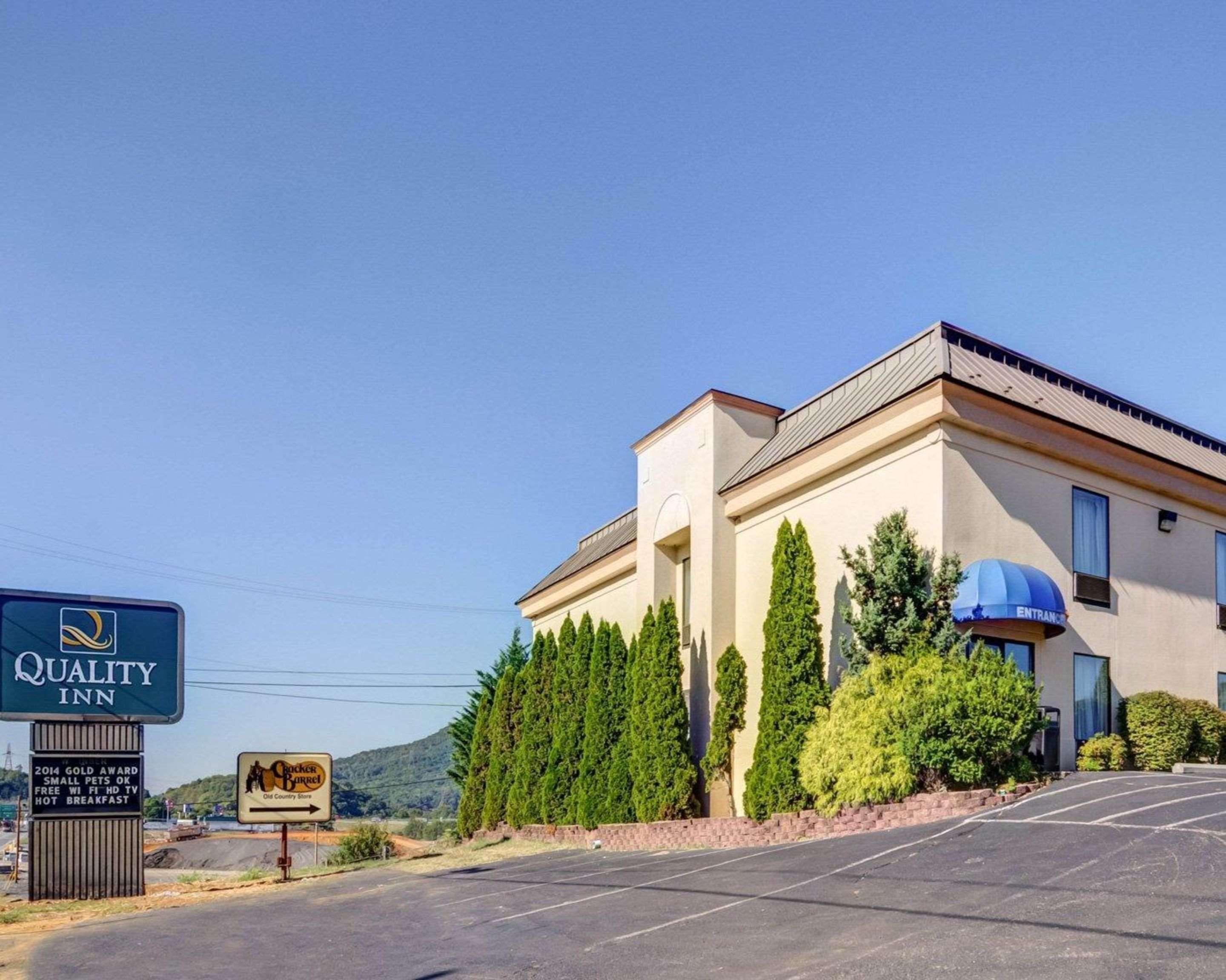 Quality Inn Troutville - Roanoke North Exterior foto