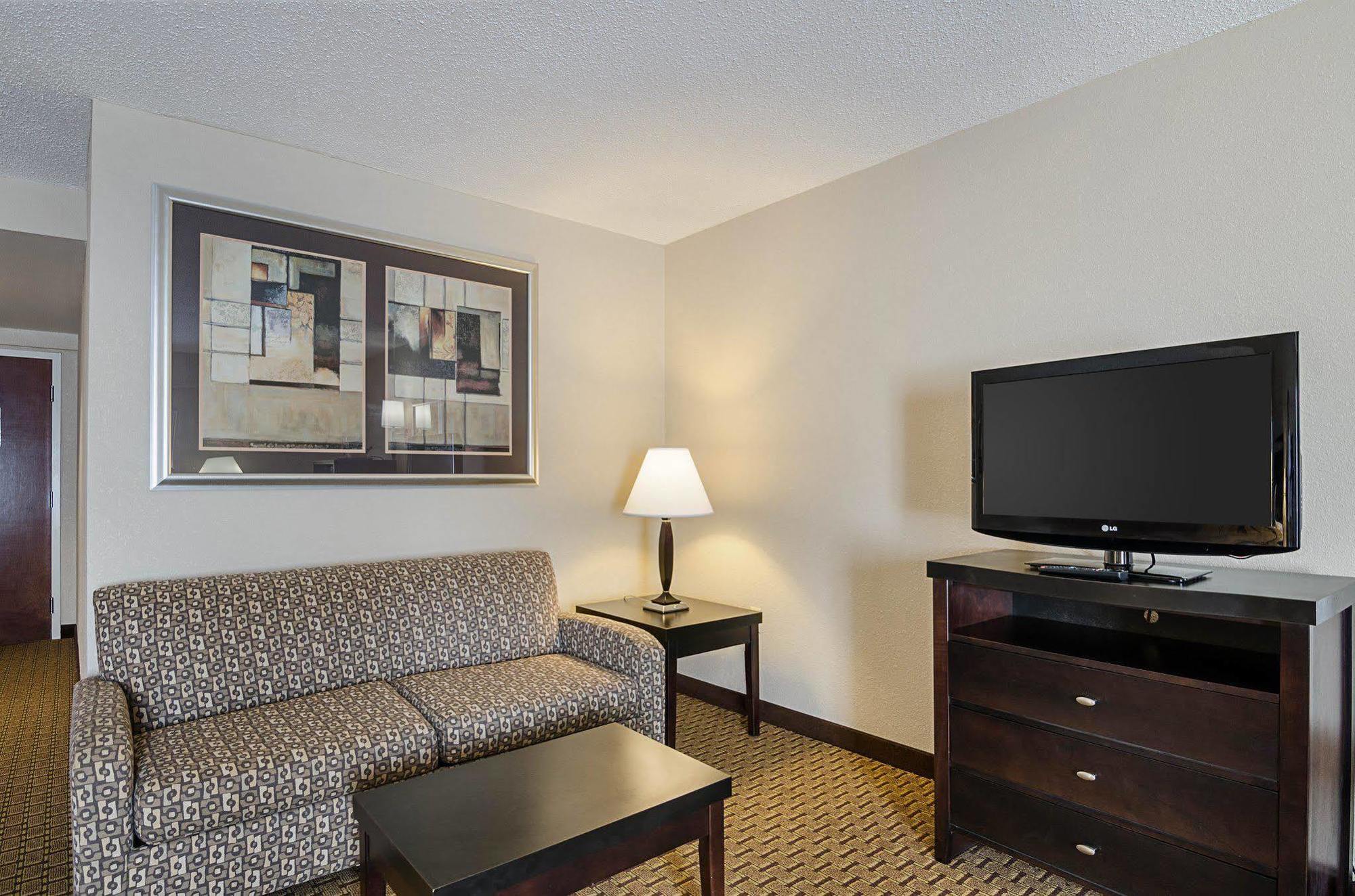 Quality Inn Troutville - Roanoke North Exterior foto